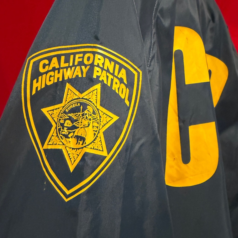 Official CHP California Highway Patrol Police Call-Out Windbreaker Jacket - Picture 8 of 10
